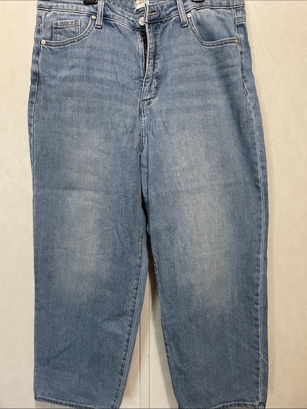 Wonderly Light Blue Ankle Crop Jeans
